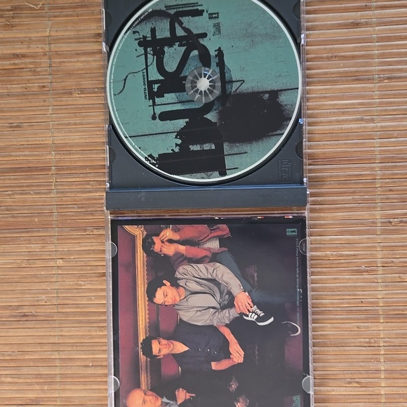 🌴3/$10. Bush Razorblade Suitcase CD - Picture 4 of 5